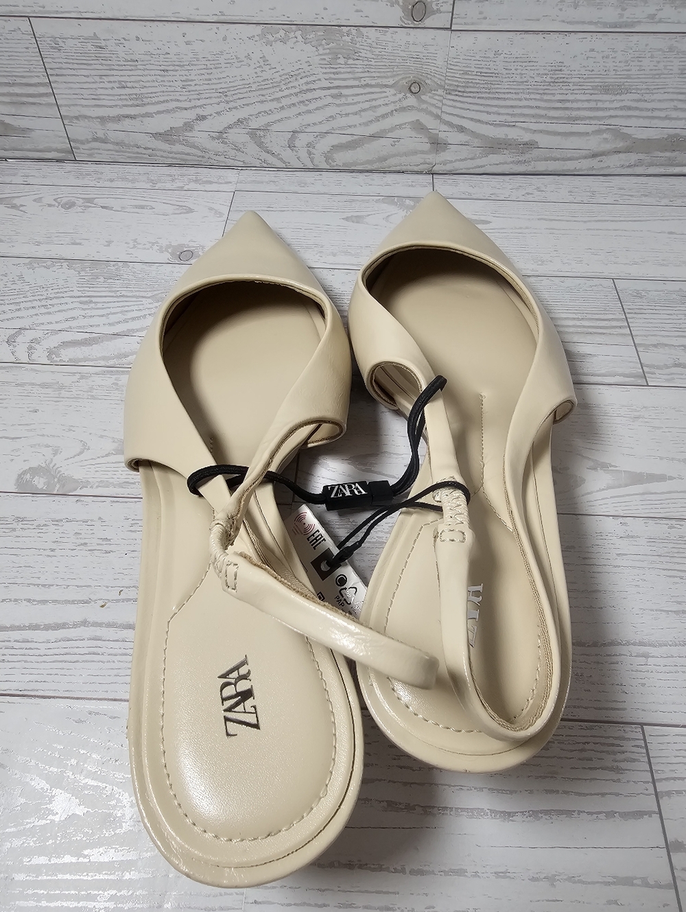 NEW Zara Beige Patent Slingback Kitten Heels Sz 7.5 - Picture 6 of 10